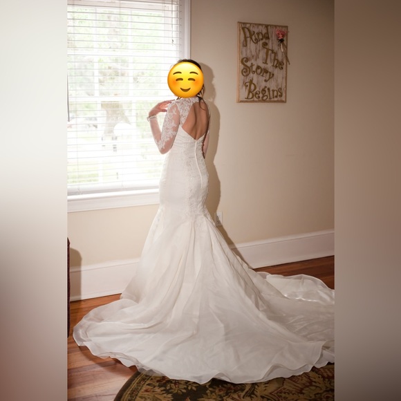 DAVID'S BRIDAL SLEEVE WEDDING DRESS - Picture 7 of 12